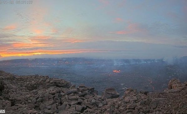 gunung berapi terbesar di dunia mulai meletus 51989