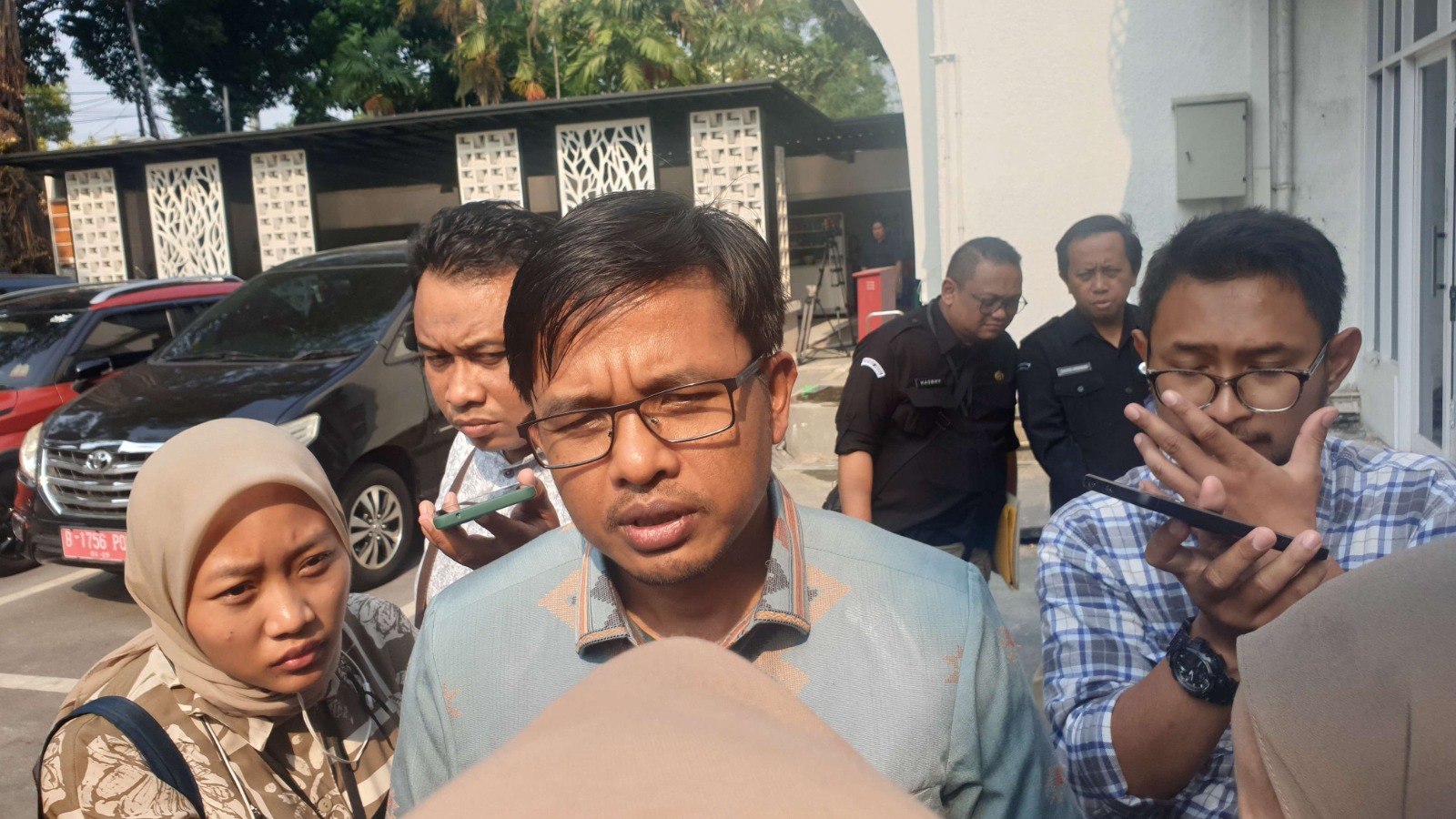 hari ini 2 paslon capres cawapres daftar untuk pilpres 2024 ke kpu 65023