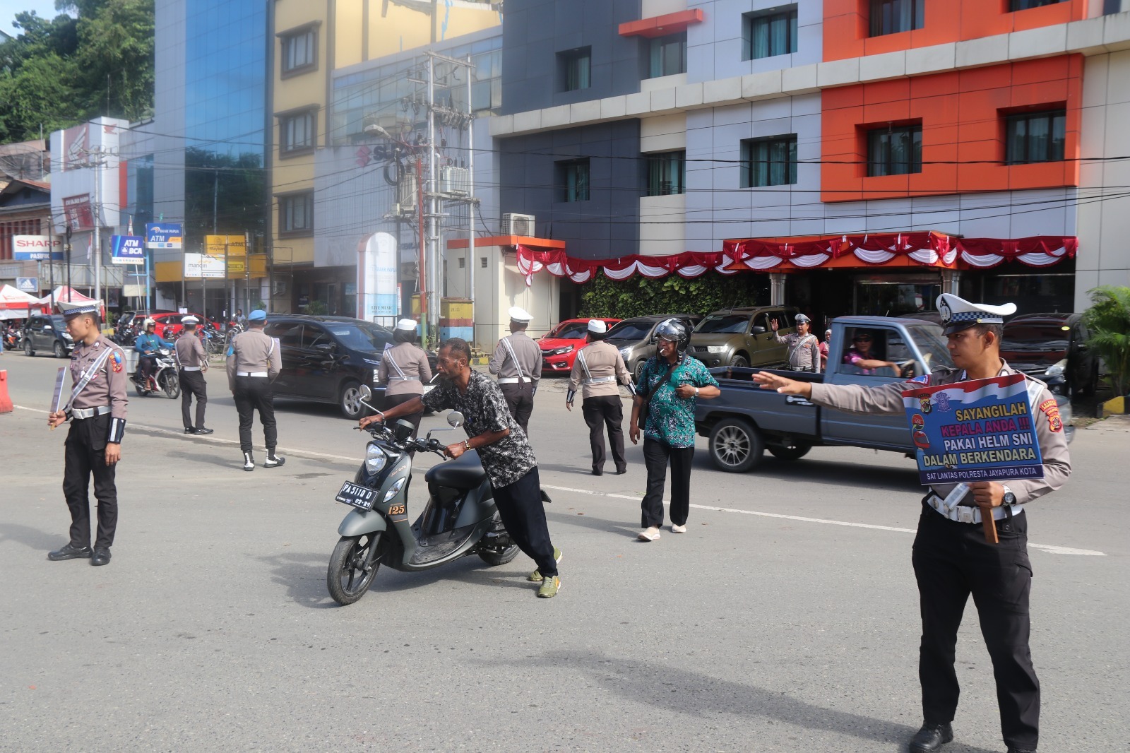 hari ke 11 ops patuh cartenz 2024 polresta jayapura kota lebih mengedepankan kegiatan preemptif dan preventif 76860