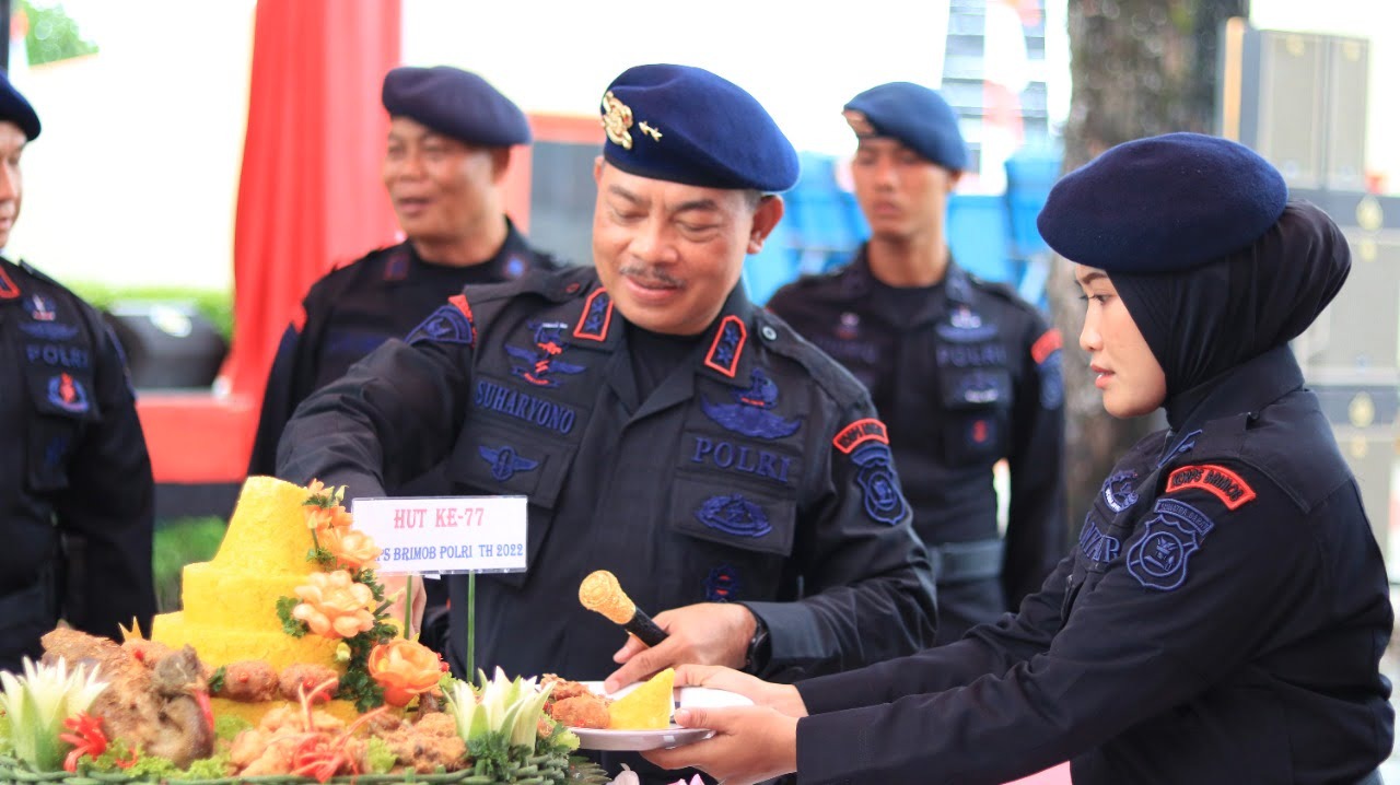 hut brimob polri ke 77 di padang kapolda sumbar kesetiaan brimob menjaga nkri tidak diragukan 51525
