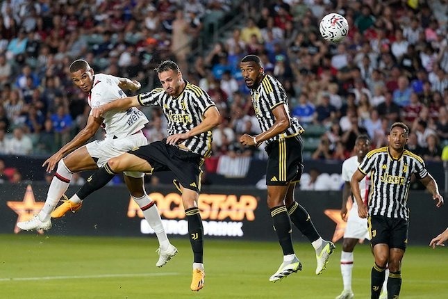 imbang 2 2 juventus menang adu penalti atas ac milan 61544