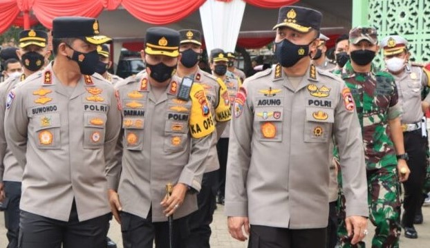 irwasum polri pantau pos pelayanan mudik lebaran 2022 di rest area kabupaten tuban 46490