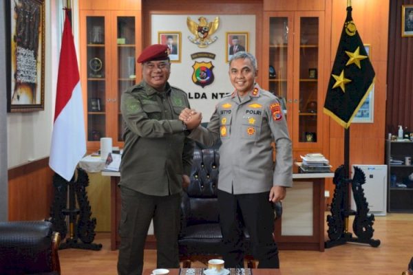 jalin silaturahmi dan perkuat sinergitas kapolda ntt terima kunjungan kabinda ntt 48770
