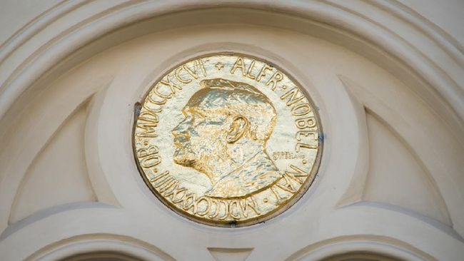 jurnalis rusia jual medali nobel rp15 t gara gara invasi di ukraina 47727