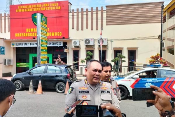 kabid dokkes polda jatim terus meningkatkan pelayanan kesehatan bagi masyarakat 49648 1