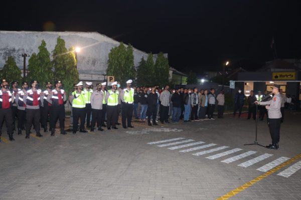 kabid propam dampingi kapolda banten patroli satgas anti geng motor di wilayah polresta tangerang 50823