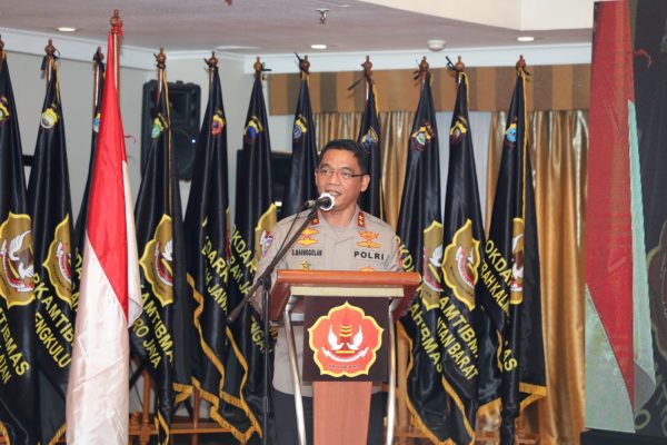 kakorbinmas baharkam polri kukuhkan pengurus nasional pokdarkamtibmas masa bakti 2021 2026 23063
