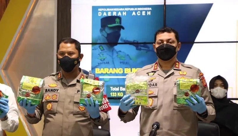 kapolda aceh harapkan jajaran polda aceh tak gentar lawan aksi mafia narkoba 46760