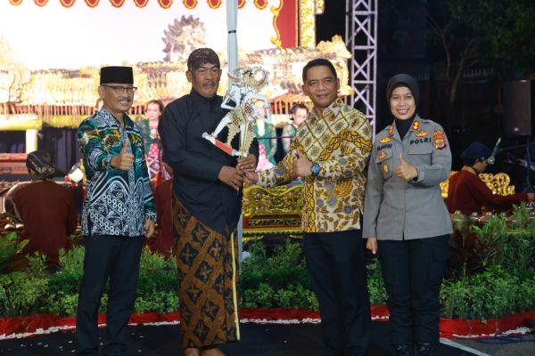 kapolda diy apresiasi prestasi polres kulonprogo di acara silaturahmi kamtibmas 52494 1