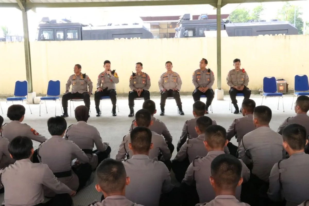 kapolda kaltara perintahkan bintara remaja jaga nama baik polri 63241