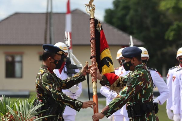 kapolda kalteng pimpin sertijab dansat brimob polda kalteng 22726