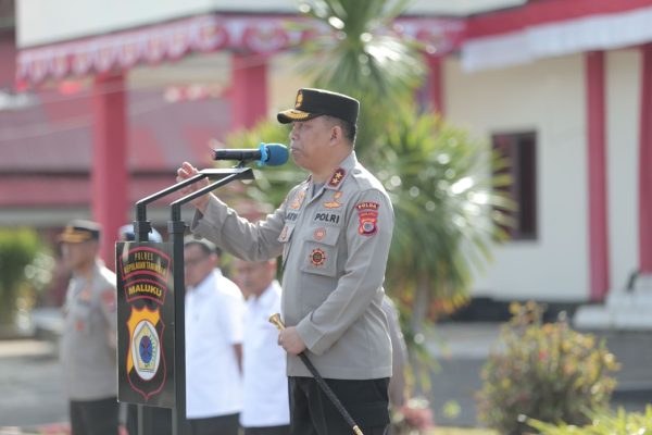kapolda maluku beri arahan jelang kedatangan presiden ri 49288