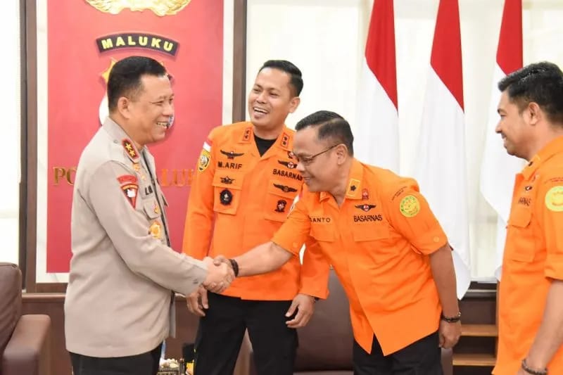 kapolda maluku siap tingkatkan sinergi dengan basarnas kota ambon 61246