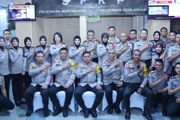 kapolda metro jaya resmikan ruang pelayanan spkt polda metro jaya 71146