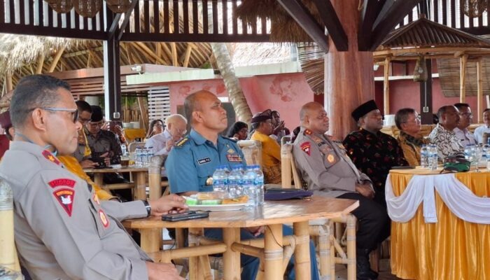 kapolda papua mengajak pemuka agama bersama sama amankan pilkada 2024 72715
