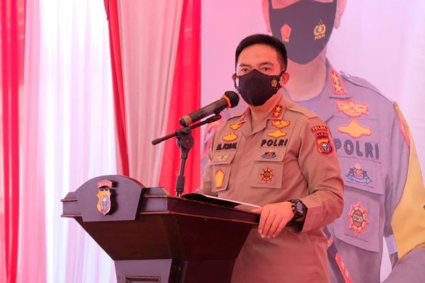 kapolda riau menginstruksikan pada personel polres dumai harus mampu mengimplementasikan polri yang presisi 7643