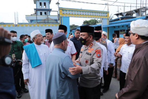 kapolda sumut terangkan pesantren lahirkan generasi muda yang taat agama 49958