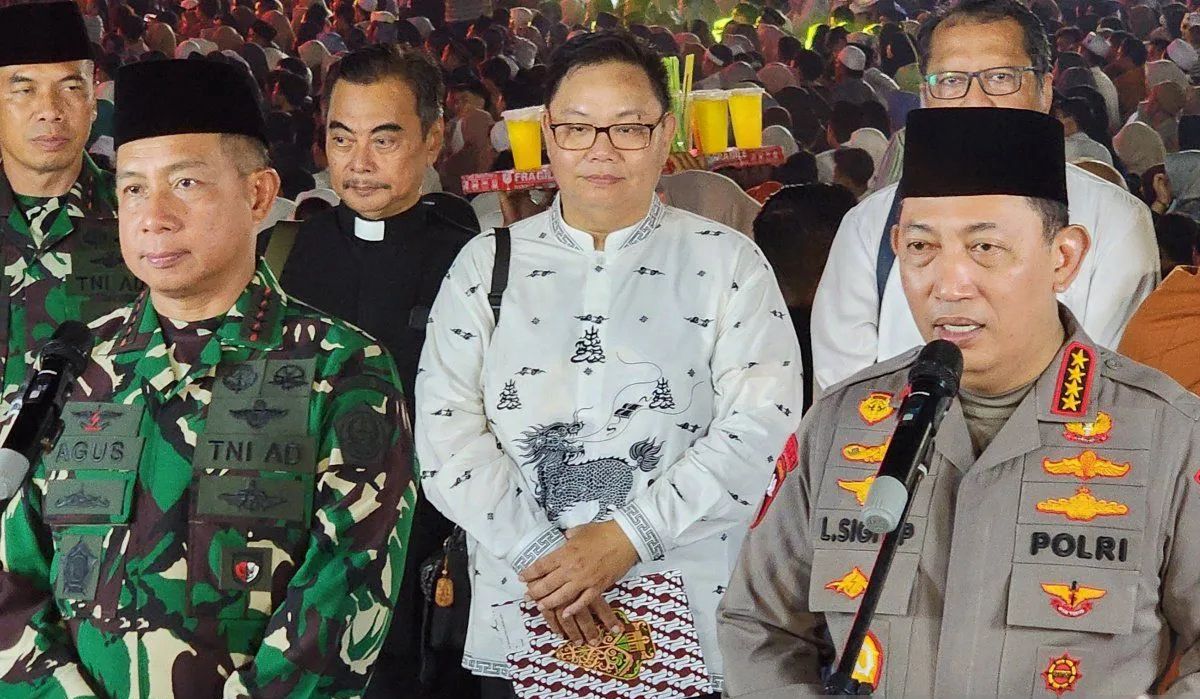 kapolri dan panglima tni hadiri doa lintas agama di semarang 81131