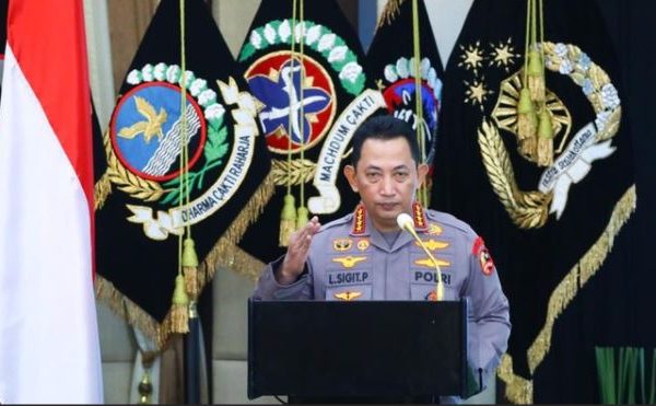 kapolri jelaskan spit permudah akses informasi terkait polri 45157