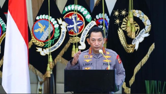kapolri jelaskan spit permudah akses informasi terkait polri 45157