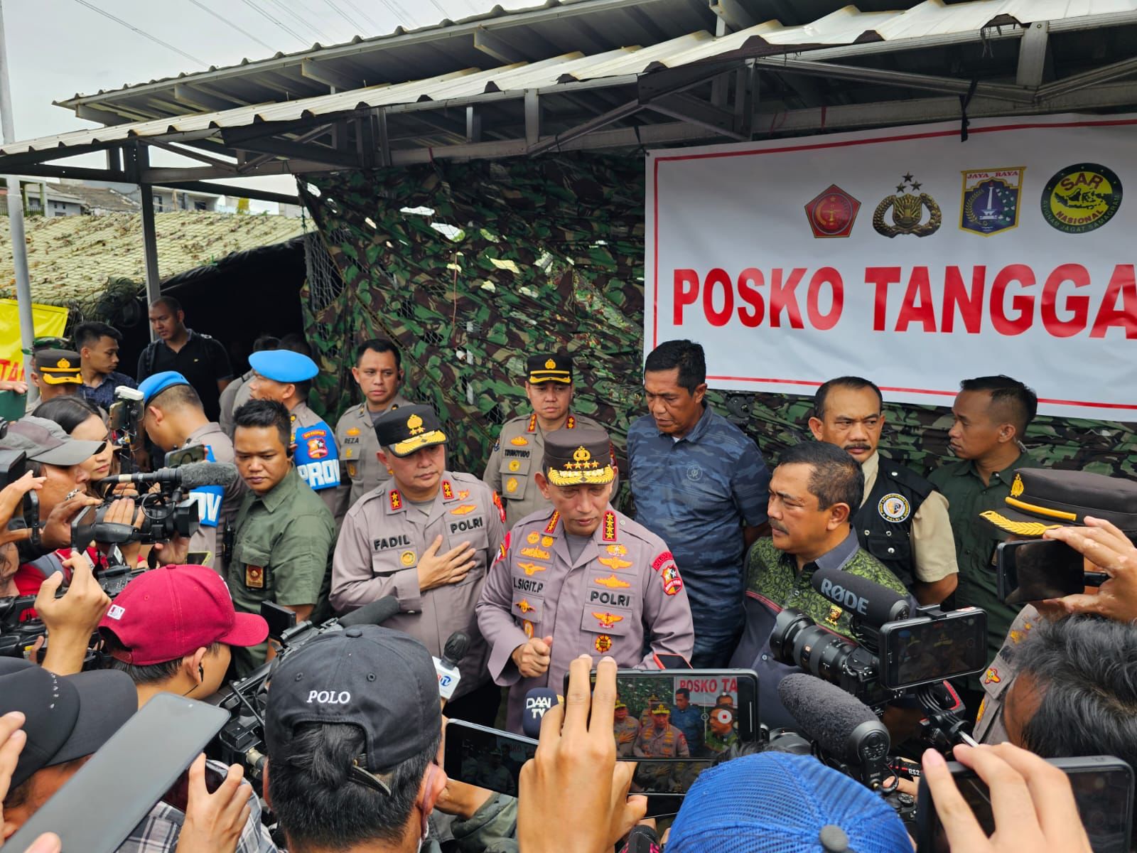 kapolri sebut tiga orang dilaporkan hilang dalam kebakaran di plumpang 55264