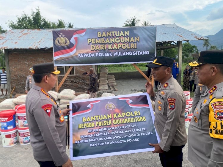 kapolri tinjau dan serahkan bantuan untuk renovasi polsek wulanggintang 81074