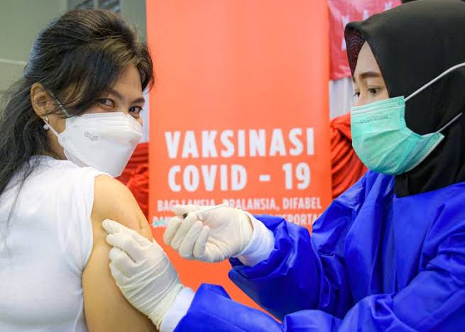 kasus covid 19 kembali naik kemenkes ri imbau pentingnya vaksinasi 51203