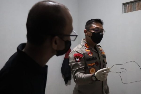 kasus pembunuhan wanita yang tewas di kamar kos tangsel ada motif pencurian barang 52533