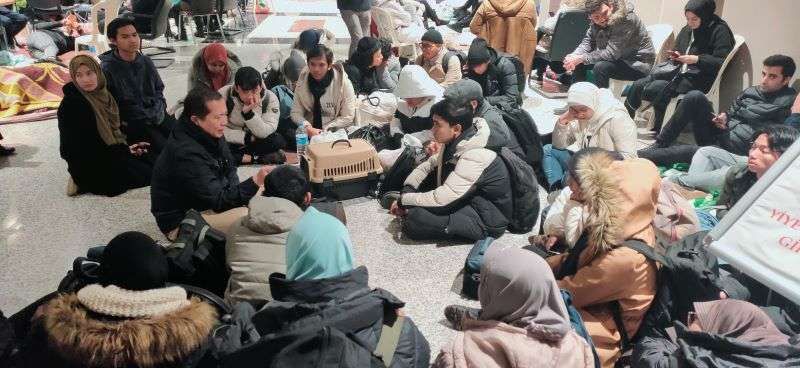 kedutaaan besar ri ankara evakuasi ratusan wni dan wna di turki 54330