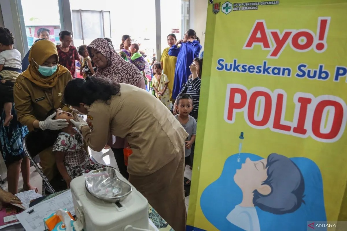 kemenkes cakupan sub pekan imunisasi nasional polio sudah capai 76 persen 69129