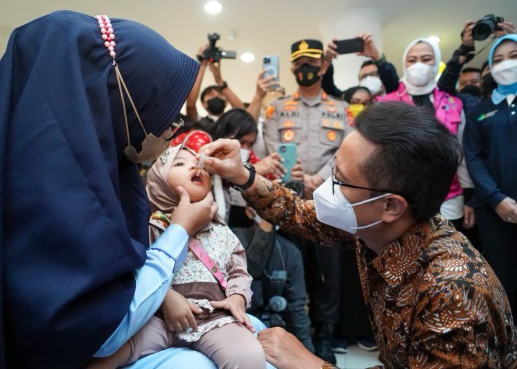 kemenkes gelar vaksin polio serentak pada anak 68885