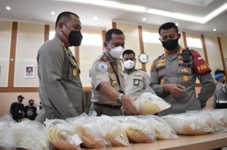 kepala bkipm apresiasi kkp dan polri berhasil gagalkan penyelundupan benih lobster rp39 m ke singapura 49656