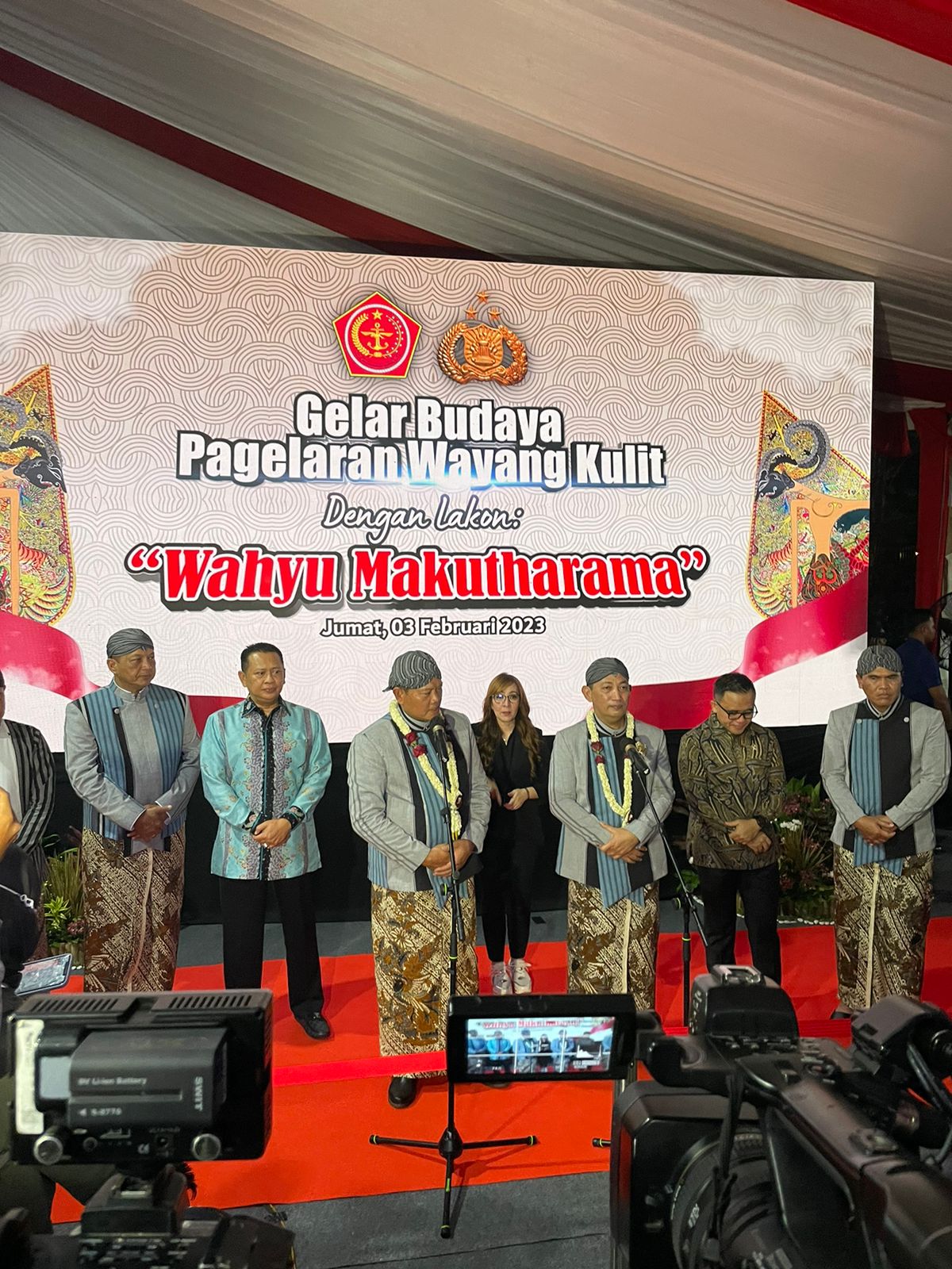 ketua mpr apresiasi polri gelar pertunjukan wayang kulit 54126 1