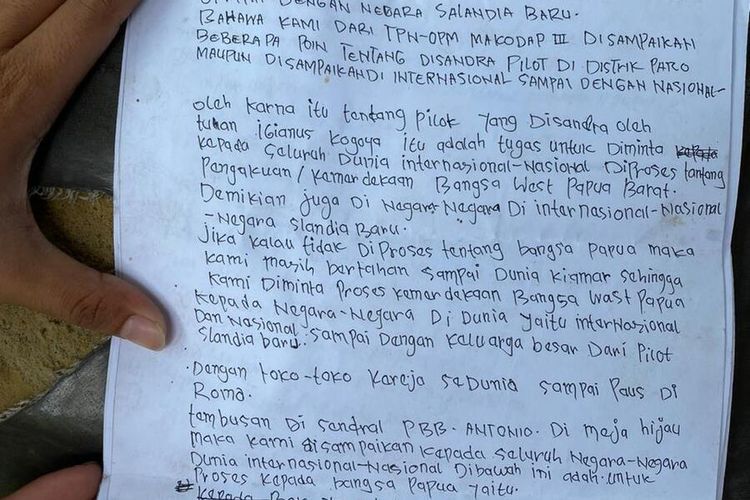 kirim surat kkb beberkan cara bebaskan pilot susi air 55768 1