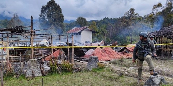 kkb bakar kantor disdukcapil pegunungan bintang 53226
