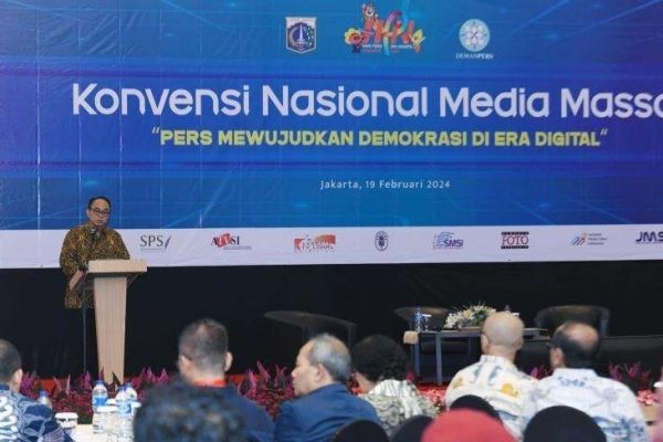 kominfo dorong industri pers nasional mengembangkan inovasi digital 70391