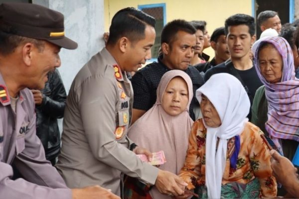 korban gempa harus toleransi dalam menerima bantuan dari berbagai kalangan 51948