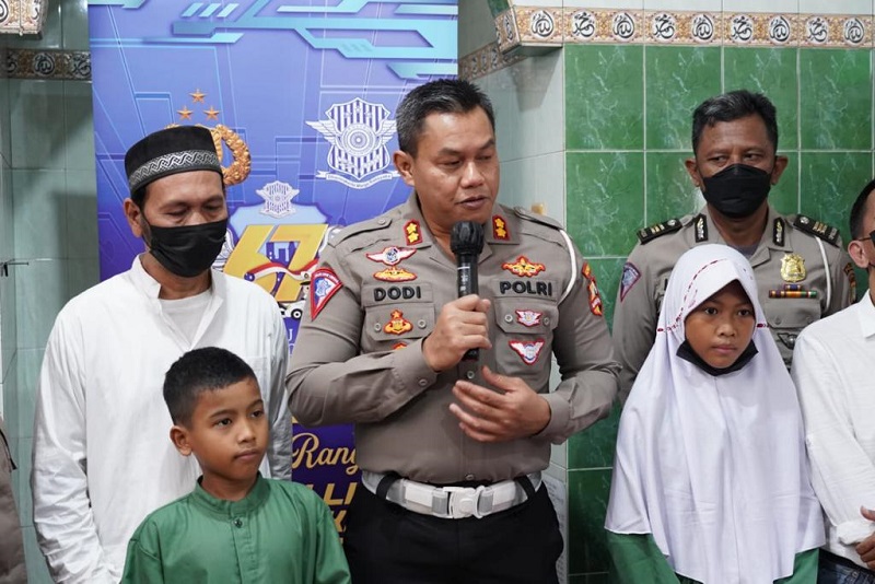 korlantas polri salurkan bantuan sembako ke anak anak panti asuhan di jakbar 50100