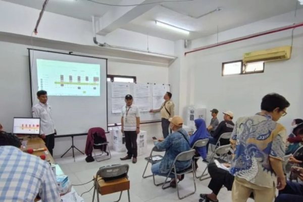 kpu pastikan beri santunan keluarga petugas kpps meninggal 70281