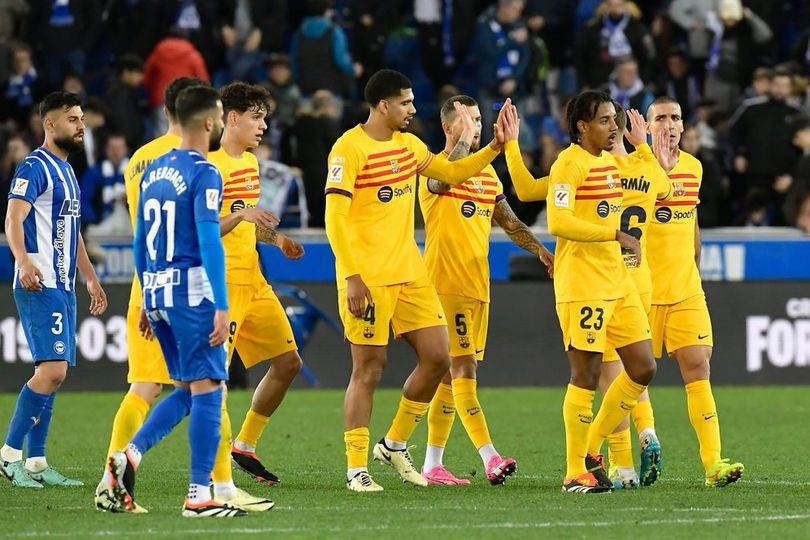 la liga barcelona kalahkan alaves dengan skor 3 1 69728