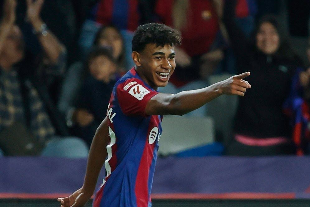 la liga barcelona taklukkan real sociedad 2 0 73898