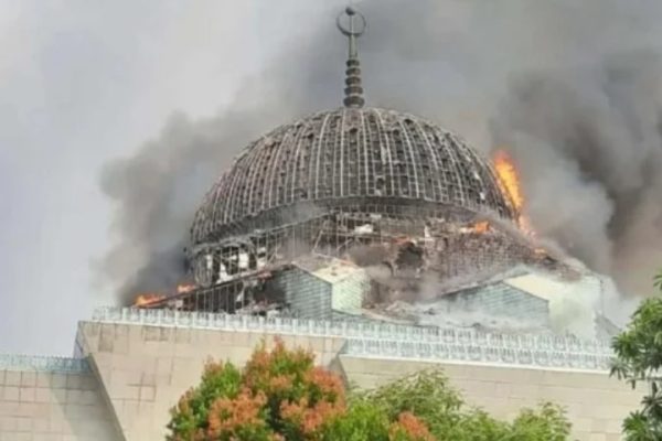 labfor polri dalami penyebab kebakaran kubah jakarta islamic center 50748