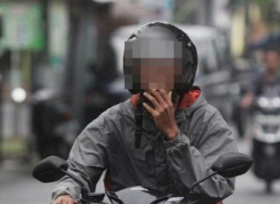 larangan merokok saat berkendara 74377