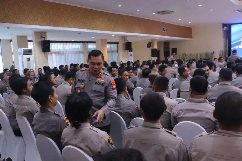 lemkapi kehadiran program polisi rw untuk beri respons cepat masalah di masyarakat 55212