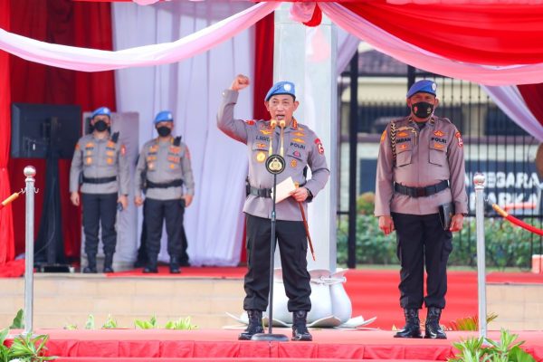 lepas pasukan perdamaian pbb kapolri selalu pedomani tribrata dan catur prasetya 49500