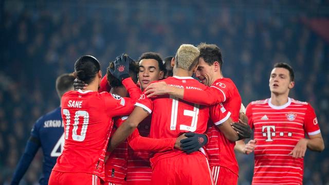 liga champions bayern muchen unggul 1 0 atas psg pada leg pertama 54545