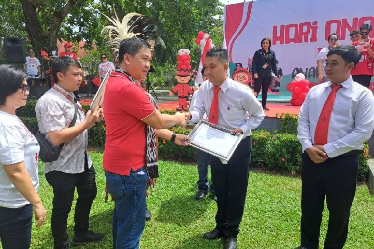 lima personel polisi terima penghargaan pelayanan terbaik dalam penyelenggaraan ppa 62586
