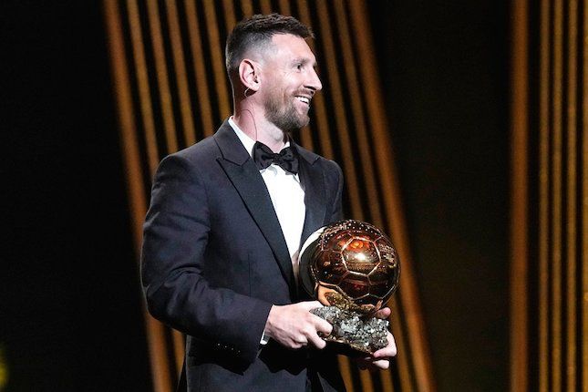 lionel messi kembali jadi pemenang penghargaan terbaik ballon dor 2023 gelar ke 8 65553 1