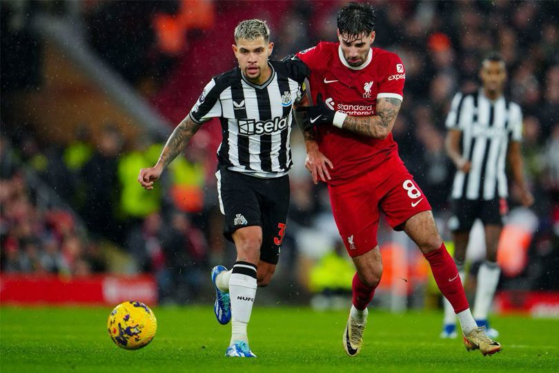 liverpool menang telak 4 2 melawan mewcastle 68373