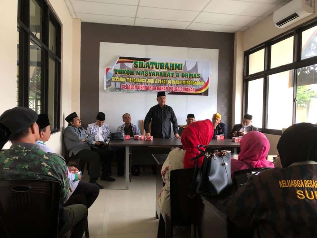 lkaam tokoh masyarakat dan ormas sumbar dukung langkah polda sumbar berantas judi 49410